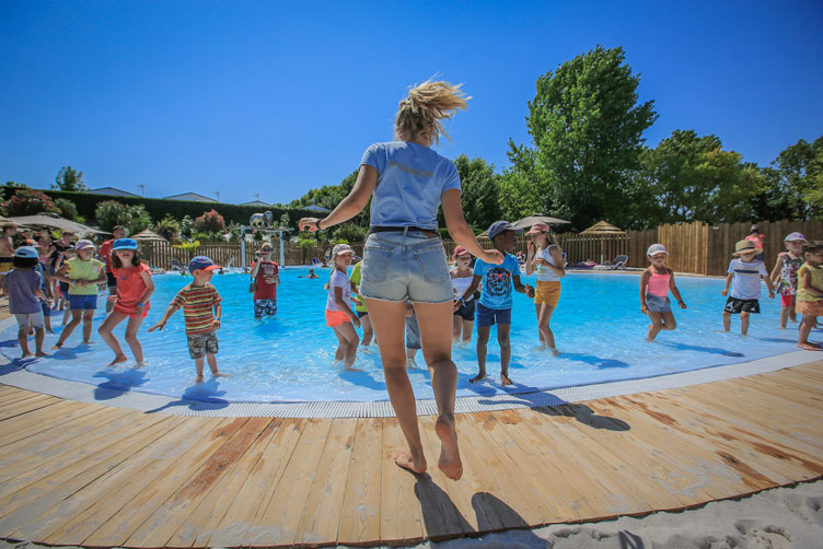 Le Lagon 3 camping activité enfants en piscine