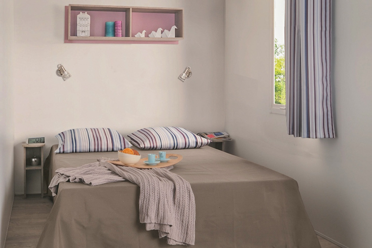 Tarifs 4 Chambre beige dans un lodge à Fouras