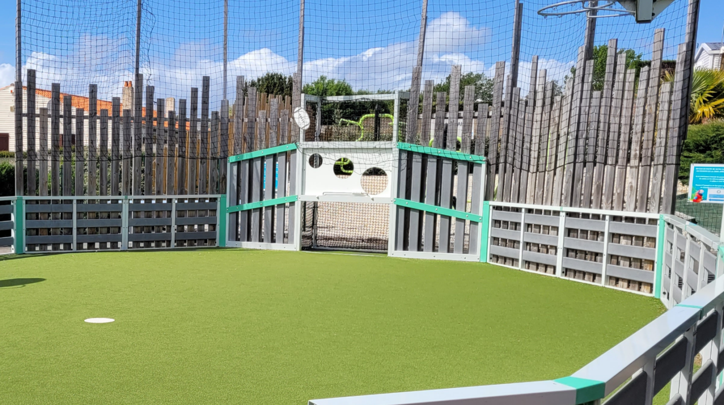 Les infrastructures et services 14 City Stade e1781275657408